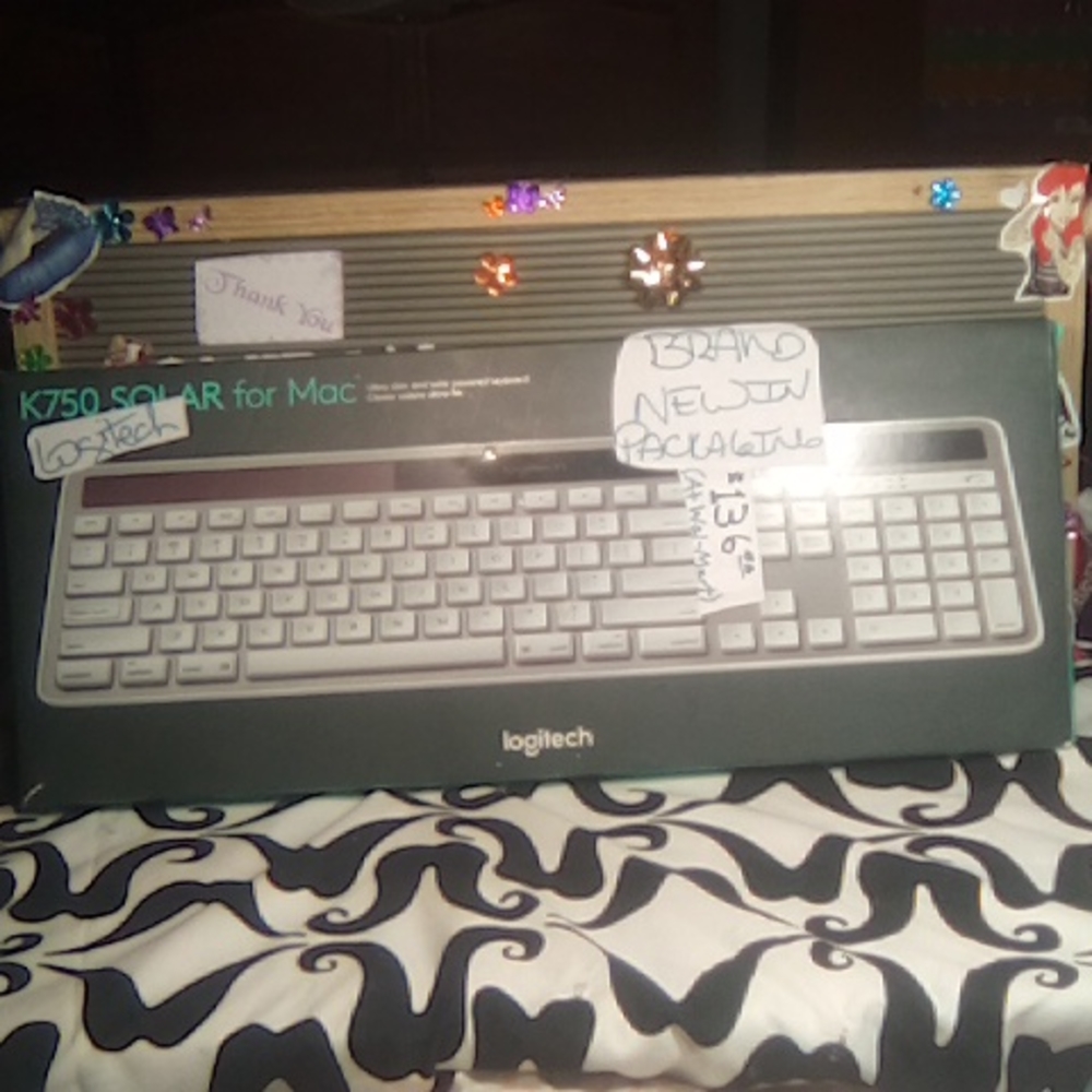 K750 SOLAR POWERED SILVER , ULTRA-SLIM , WIRELESS KEYBOARD FOR MAC